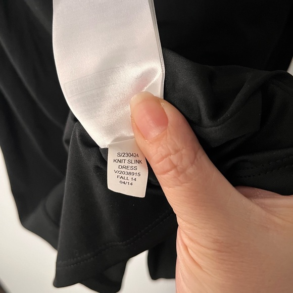 Banana Republic (not factory) Black Dress LBD size 8 (fits small) - Picture 3 of 5